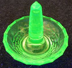 Filename=Mystery__109_uranium_green_1_2.JPG
Filesize=115KiB
Dimensions=400x381
Date added=Jul 20, 2015 Mystery__109_uranium_green_1_2.JPG