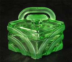 Filename=Mystery__110_green_uranium_part_frosted_trinket_pot_-_c__ceramics-mike_1_1.jpg
Filesize=96KiB
Dimensions=1000x869
Date added=Jul 20, 2015 Mystery__110_green_uranium_part_frosted_trinket_pot_-_c__ceramics-mike_1_1.jpg
