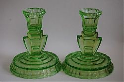 Mystery__121_green_candlesticks_4hx3_5d_inches__1_1.jpg