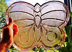 Filename=Mystery___104_pink_butterfly_1_4.JPG
Filesize=77KiB
Dimensions=500x364
Date added=Jul 19, 2015 Mystery___104_pink_butterfly_1_4.JPG