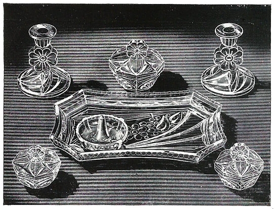 Sowerby 2636 trinket set